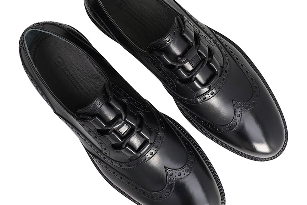 7 Best Corporate Footwear For Professional Style